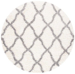 Safavieh Moroccan Tassel Shag Area Rug 4x6 Ft In Ivory & Light Grey - Bohemian Elegance & Comfort For Home Ivory ,Light Grey Polyproylene Mts358b-4
