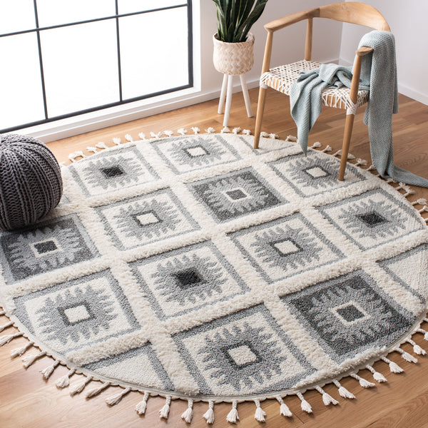 Safavieh Moroccan Tassel Shag Area Rug: Luxurious Geometric Design With Plush Comfort For Any Space Ivory ,Grey Polypropylene Pile Mts601f-4
