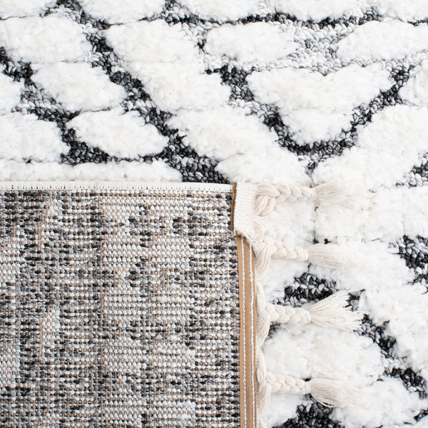 Safavieh Moroccan Tassel Shag Area Rug - Luxurious Geometric Design For Cozy Living Spaces And Durability Ivory ,Grey Polypropylene Pile Mts614a-8