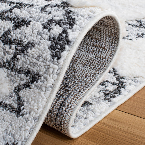 Safavieh Moroccan Tassel Shag Area Rug - Plush Geometric Design For Cozy Living Spaces And Elegant Décor Ivory ,Grey Polypropylene Pile Mts616a-4