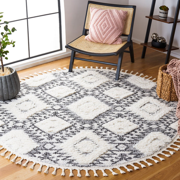 Safavieh Moroccan Tassel Shag Area Rug - Plush Geometric Design For Cozy Living Spaces And Elegant Décor Ivory ,Grey Polypropylene Pile Mts616a-4