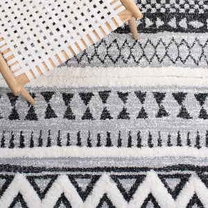 Safavieh Moroccan Tassel Shag Rug – Luxurious Power Loomed Design, Soft Comfort, And Timeless Elegance For Your Home Grey ,Black Polypropylene Pile Mts634f-6