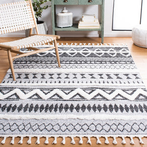 Safavieh Moroccan Tassel Shag Rug – Luxurious Power Loomed Design, Soft Comfort, And Timeless Elegance For Your Home Grey ,Black Polypropylene Pile Mts634f-6