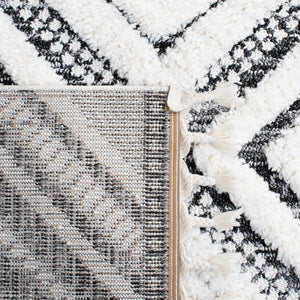 Safavieh Moroccan Luxurious Shag Area Rug - Plush, Modern Geometric Design For Cozy Home Decor Elegance Ivory ,Grey Polypropylene Pile Mts636a-9