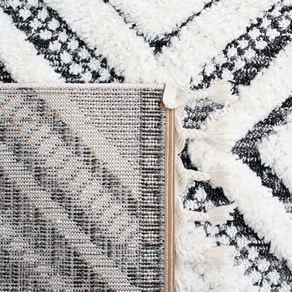 Safavieh Moroccan Luxurious Shag Area Rug - Plush, Modern Geometric Design For Cozy Home Decor Elegance Ivory ,Grey Polypropylene Pile Mts636a-9