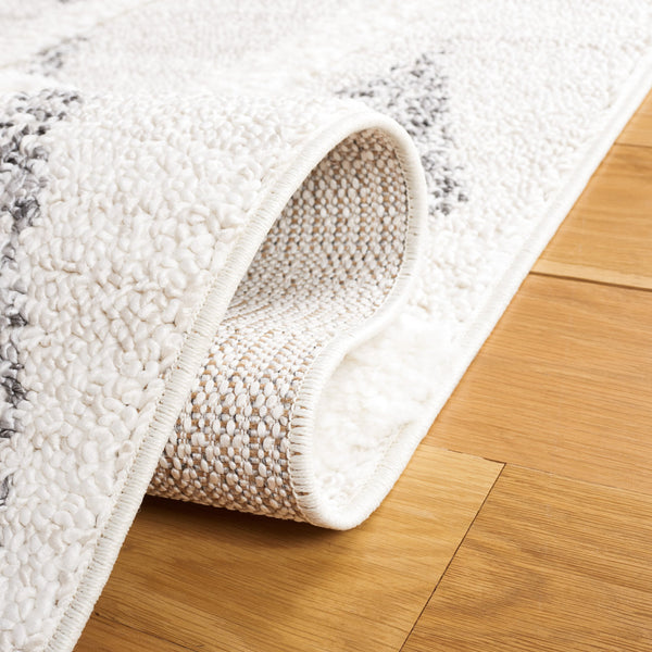 Safavieh Moroccan Tassel Shag Area Rug - Luxurious Geometric Pattern With Plush Pile For Elegant Living Spaces Beige ,Grey Polypropylene Pile Mts638a-4