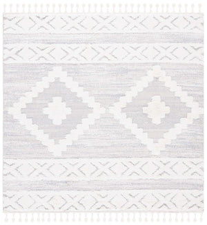 Safavieh Moroccan Tassel Shag Rug - Luxurious Power-loomed Creation For Timeless Elegance In Any Space Ivory ,Beige Polypropylene Pile Mts640a-4