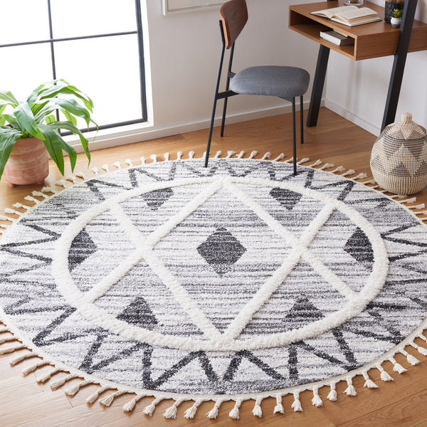 Safavieh Moroccan Tassel Shag Area Rug - Plush 2-inch Pile, Durable Power-loomed Design For Elegant Spaces Grey ,Ivory Polypropylene Pile Mts642f-8