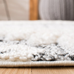 Safavieh Moroccan Tassel Shag Rug - Luxurious Ivory And Brown Design For Elegant Home Décor And Comfort Ivory ,Grey Polypropylene Pile Mts652f-9sq