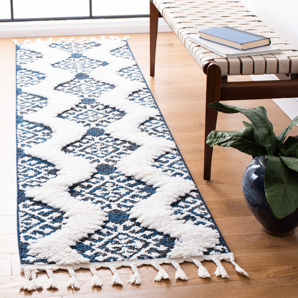 Safavieh Moroccan Tassel Shag Rug - Luxurious Ivory And Brown Design For Elegant Home Décor And Comfort Navy ,Ivory Polypropylene Pile Mts652n-7r