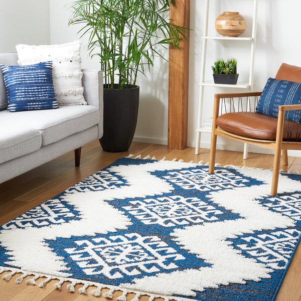 Safavieh Moroccan Tassel Shag Rug - Luxurious Ivory And Brown Design For Elegant Home Décor And Comfort Navy ,Ivory Polypropylene Pile Mts652n-7r