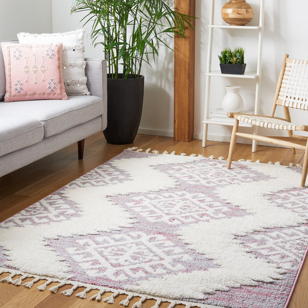 Safavieh Moroccan Tassel Shag Rug - Luxurious Ivory And Brown Design For Elegant Home Décor And Comfort Pink ,Ivory Polypropylene Pile Mts652u-7r