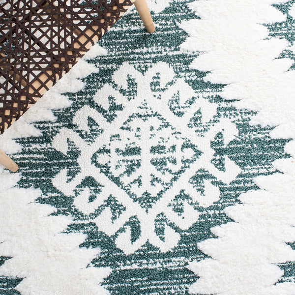 Safavieh Moroccan Tassel Shag Rug - Luxurious Ivory And Brown Design For Elegant Home Décor And Comfort Green ,Ivory Polypropylene Pile Mts652y-6
