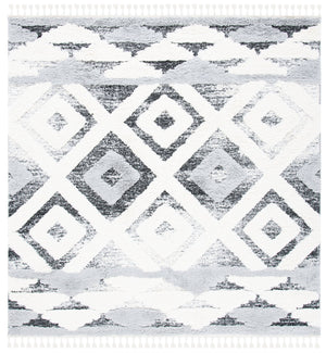 Safavieh Moroccan Tassel Shag Area Rug With Geometric Pattern - Luxurious Grey And Ivory Design For Any Space Grey ,Ivory Polypropylene Pile Mts661f-8