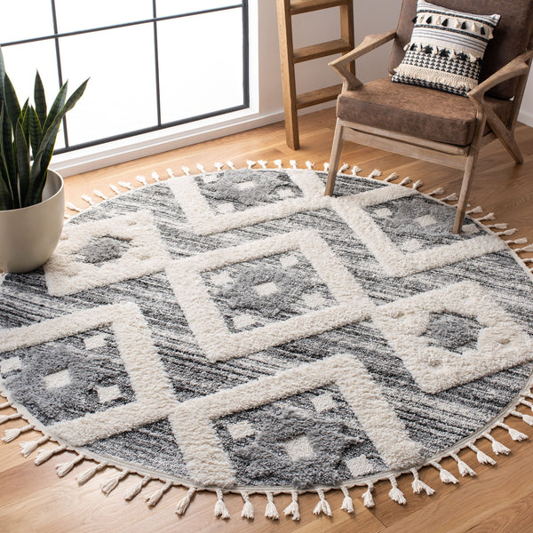 Safavieh Moroccan Runner Area Rug – Elegant Grey/Ivory Design, Luxurious Shag Pile, Perfect For Modern Spaces Grey ,Ivory Polypropylene Pile Mts664g-212