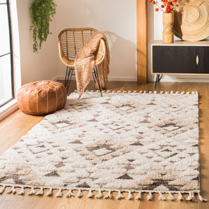 Safavieh Moroccan Area Rug - Luxurious Plush Shag Design With Geometric Pattern For Elegant Home Decor Ivory ,Brown 65% Polypropylene,35% Jute + Poly,Cotton Mts688a-220