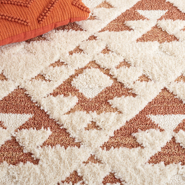 Safavieh Moroccan Tassel Shag 688 Power Loomed Shag & Flokati Rug Ivory / Brick Rust 5'-3" x 7'-6"