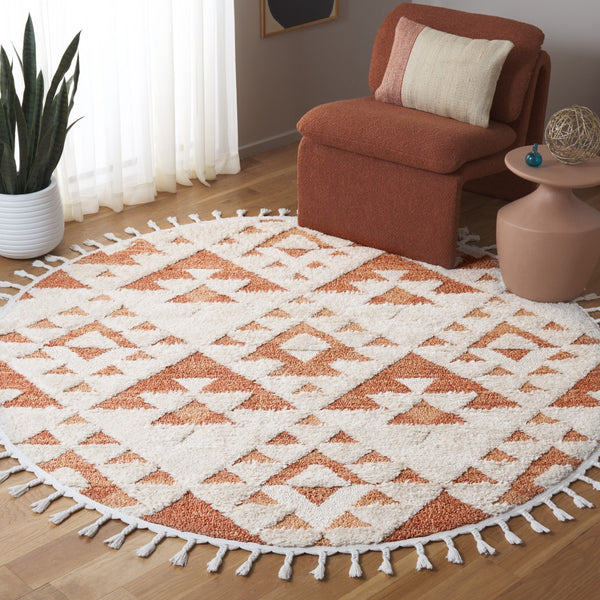 Safavieh Moroccan Tassel Shag Rug - Elegant Bohemian Design For Cozy Home Decor - Turkish Quality Craftsmanship Ivory ,Brick Rust 65% Polypropylene,35% Jute + Poly,Cotton Mts688p-3r