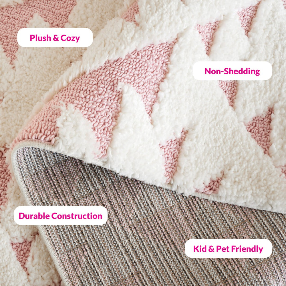 Safavieh Moroccan Tassel Shag Rug - Elegant Bohemian Design For Cozy Home Decor - Turkish Quality Craftsmanship Ivory ,Pink 65% Polypropylene,35% Jute + Poly,Cotton Mts688u-3r