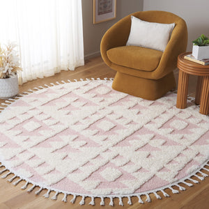Safavieh Moroccan Tassel Shag Rug - Elegant Bohemian Design For Cozy Home Decor - Turkish Quality Craftsmanship Ivory ,Pink 65% Polypropylene,35% Jute + Poly,Cotton Mts688u-3r