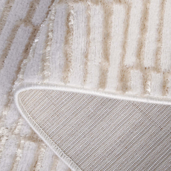 Safavieh Maya Modern Geometric Area Rug - Elegant Ivory And Beige Design For Stylish Living Spaces Ivory ,Beige 28%  Jute,23% Polyester Shrink,20% Polyester,15% Adhesive Material,14% Polyester Flash Mya107a-7sq