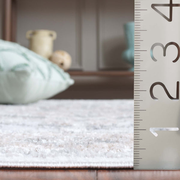 Safavieh Maya Modern Area Rug With Elegant Central Medallion Design For Timeless Home Décor Charm Ivory ,Grey Beige 28%  Jute,23% Polyester Shrink,20% Polyester,15% Adhesive Material,14% Polyester Flash Mya111a-28