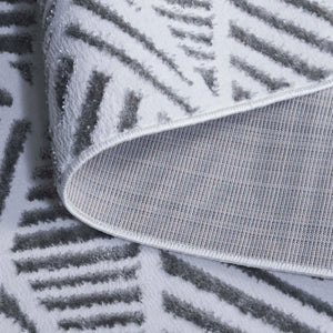 Safavieh Maya Modern Abstract Runner Rug In Striking Ivory And Grey - Durable, Stylish Home Decor Accent Ivory ,Grey 28%  Jute,23% Polyester Shrink,20% Polyester,15% Adhesive Material,14% Polyester Flash Mya116a-7sq