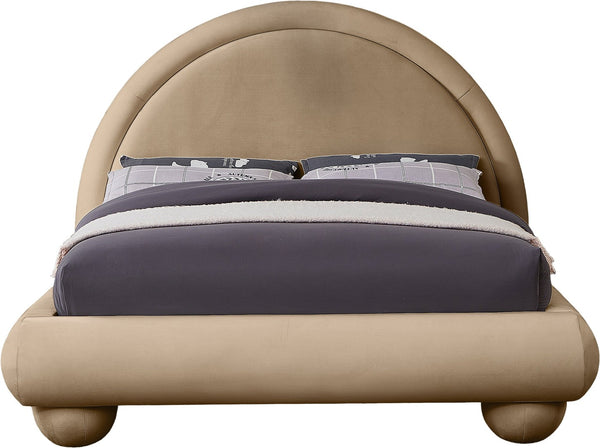 Meridian Furniture Madrid Art Deco Arched Velvet King Bed Sculptural Headboard Eucalyptus Wood Elegant Bedroom Beige MadridBeige-K