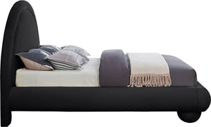 Meridian Furniture Madrid Art Deco Arched Velvet King Bed Sculptural Headboard Eucalyptus Wood Elegant Bedroom Black MadridBlack-K