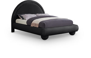 Meridian Furniture Madrid Arched Velvet Queen Bed Art Deco Sculpted Headboard Elegant Bedroom Centerpiece Black MadridBlack-Q