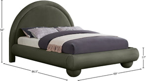 Meridian Furniture Madrid Art Deco Arched Full Bed Plush Velvet Upholstered Sculptural Headboard for Bedroom Green MadridGreen-F