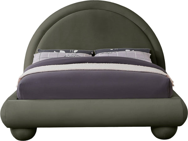 Meridian Furniture Madrid Art Deco Arched Full Bed Plush Velvet Upholstered Sculptural Headboard for Bedroom Green MadridGreen-F