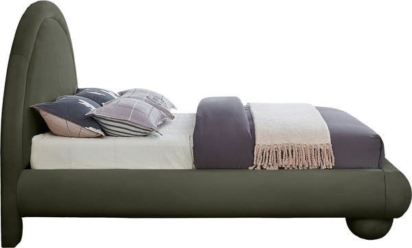 Meridian Furniture Madrid Art Deco Arched Full Bed Plush Velvet Upholstered Sculptural Headboard for Bedroom Green MadridGreen-F
