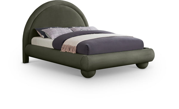 Meridian Furniture Madrid Art Deco Arched Velvet King Bed Sculptural Headboard Eucalyptus Wood Elegant Bedroom Green MadridGreen-K