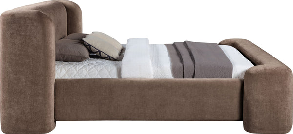 Meridian Furniture Modena Sculptural Queen Bed Plush Chenille Upholstered Curved Frame for Modern Bedroom Brown ModenaBrown-Q