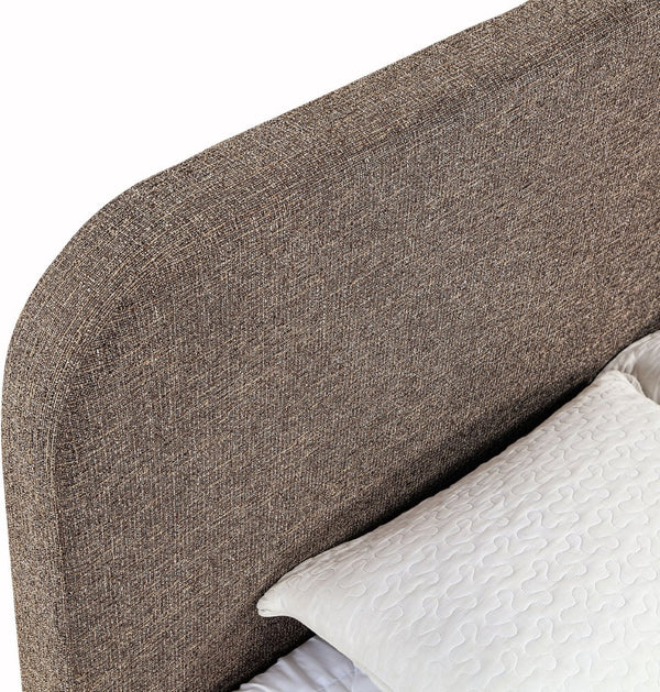 Meridian Furniture Morino Queen Bed Upholstered Curved Headboard Oak Frame Contemporary Bedroom Design Brown MorinoBrown-Q