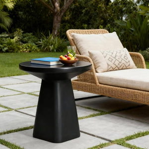 English Elm Outdoor Reinforced Concrete Round Side Table with Sleek Tapered Legs for Patio Use N773P365413B