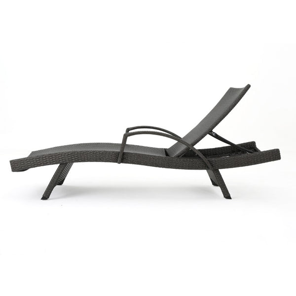 English Elm Salem Outdoor PE Wicker Chaise Lounge Resort Style Reclining Poolside Chair Rattan+Metal 76 x 29.92 x 21.5 inches N775P392600G