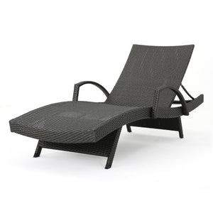 English Elm Salem Outdoor PE Wicker Chaise Lounge Resort Style Reclining Poolside Chair Rattan+Metal 76 x 29.92 x 21.5 inches N775P392600G