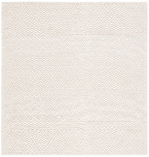 Safavieh Natura Hand-tufted Area Rug: Luxurious Wool-cotton Blend With Bohemian Charm For Timeless Elegance Ivory 80% Wool And 20% Cotton Nat125a-9