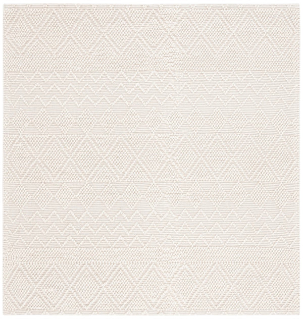 Safavieh Natura Hand-tufted Area Rug: Luxurious Wool-cotton Blend With Bohemian Charm For Timeless Elegance Ivory 80% Wool And 20% Cotton Nat125a-9