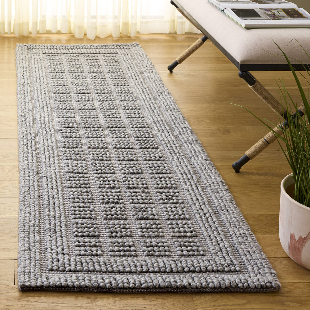 Safavieh Natura Hand‑Woven Grey Area Rug — Soft Wool Blend, Low‑Profile Pile, Durable Minimalist Design 5'-0" x 8'-0" NAT138F-5