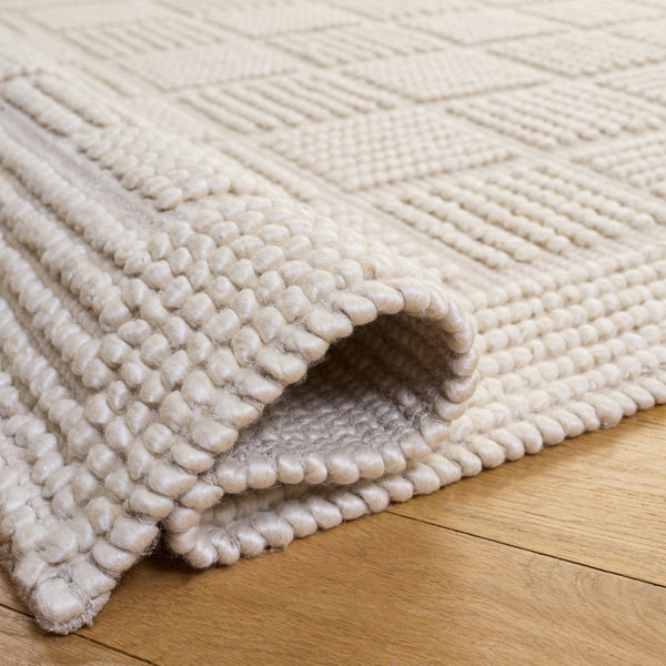 Safavieh Natura Hand-Woven Ivory Area Rug — Soft Wool Blend, Low-Profile 1/4" Pile, Scandinavian-Ready Design 6'-0" x 6'-0" NAT139A-6SQ