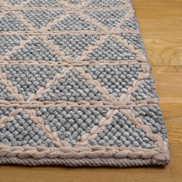 Safavieh Natura Hand-Woven Grey-Beige Runner — Low-Profile Wool Blend For Hallways, Entryways & Sofas (8Ft) 2'-3" x 8'-0" NAT144F-28