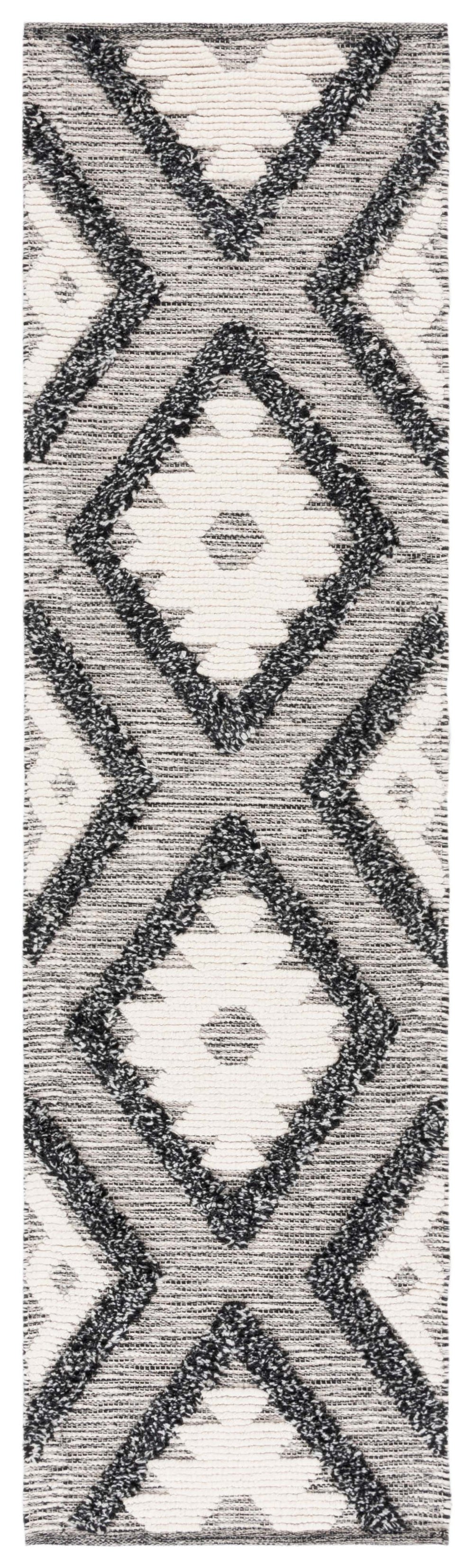 Safavieh Natura 203 Hand Woven Bohemian Rug Black / Ivory 8' x 10'