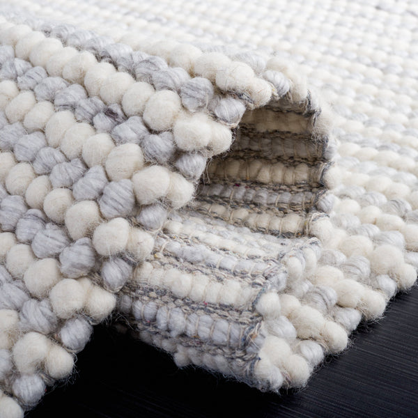 Safavieh Natura Exquisite Hand-woven Area Rug From India - Luxurious Wool & Cotton, Soft Pile, Versatile Style Ivory ,Light Grey Wool And Cotton Nat220g-10sq