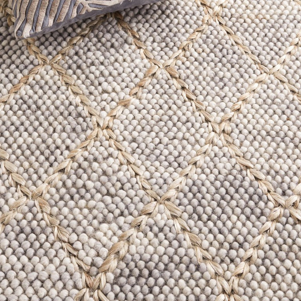 Safavieh Natura Handwoven Wool Cotton Diamond Lattice Area Rug for Modern Living Spaces NAT223G-68
