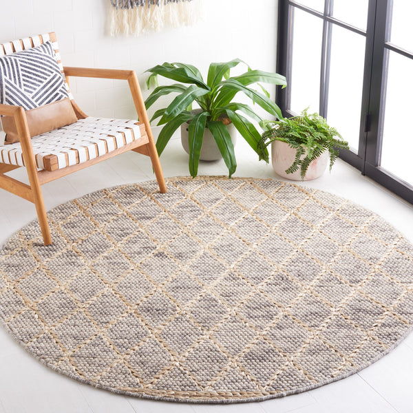 Safavieh Natura Hand-Woven Light Grey & Natural Geometric Rug — 80% Wool 20% Cotton, Plush 5/8" Pile, Artisanal Quality 2'-0" x 3'-0" NAT223G-2