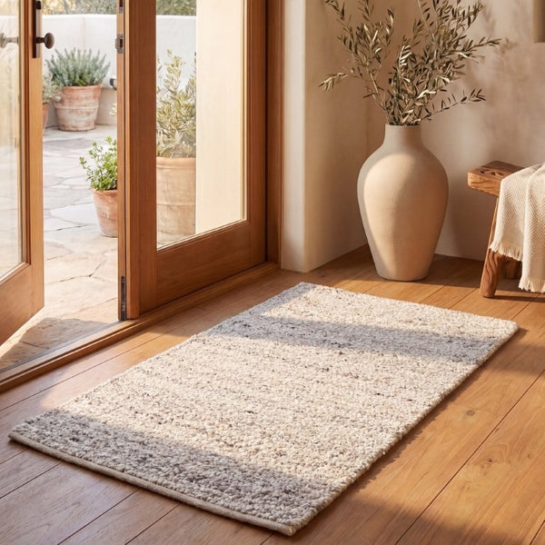 Safavieh Natura Handwoven Wool Accent Rug Artisan Crafted for Entryways and Cozy Small Spaces Taupe Grey NAT228E-2
