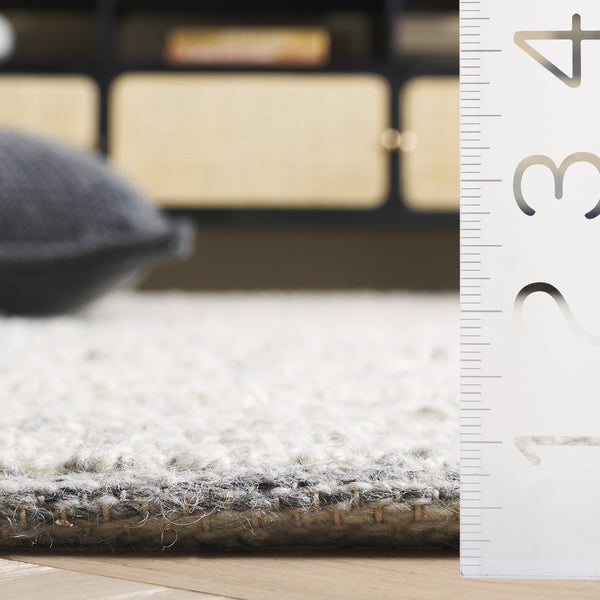 Safavieh Natura Luxurious Handwoven Wool Area Rug - Exquisite Comfort & Style For Your Home Décor Light Grey Wool Nat228f-5
